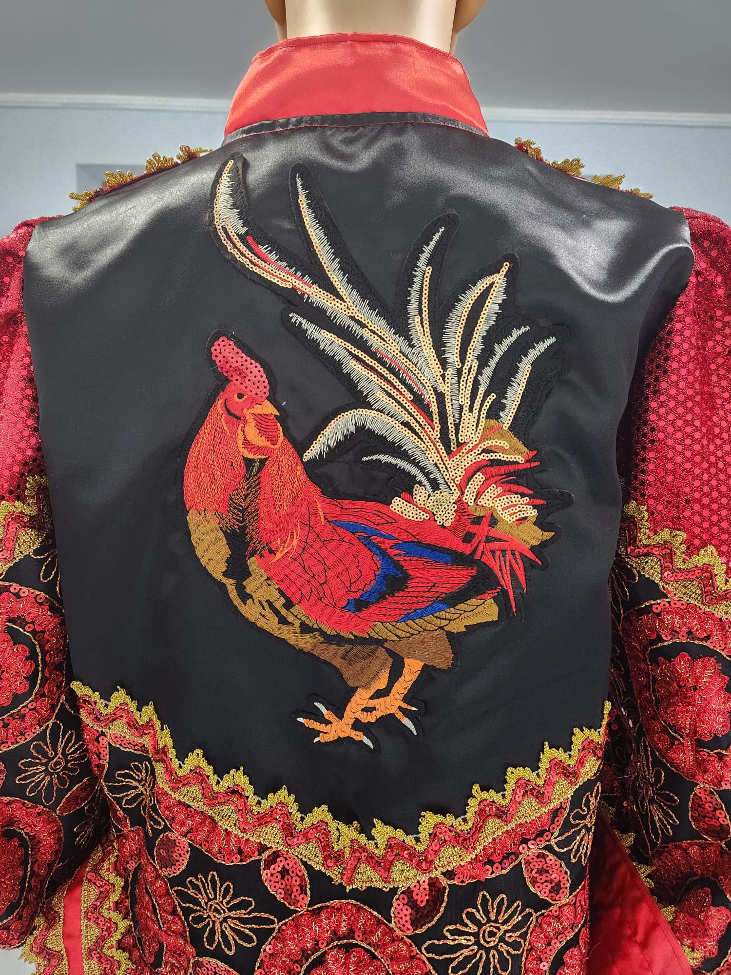 Traje de Santo a medida, Gala + Almuerzo desde $600.00 - Image 17