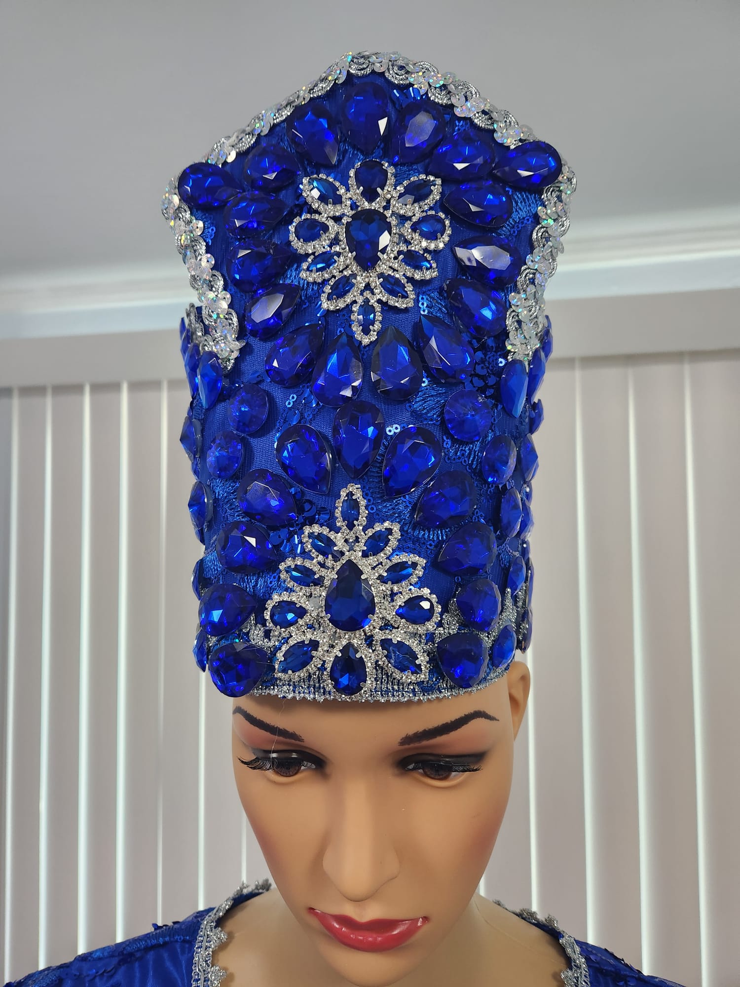 Traje de Santo a medida, Gala + Almuerzo desde $600.00 - Image 21